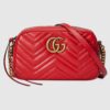 GG MARMONT MATELASSÉ SMALL SHOULDER BAG RED